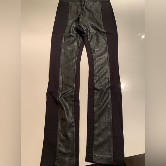 Black pants - Picture 3 of 3